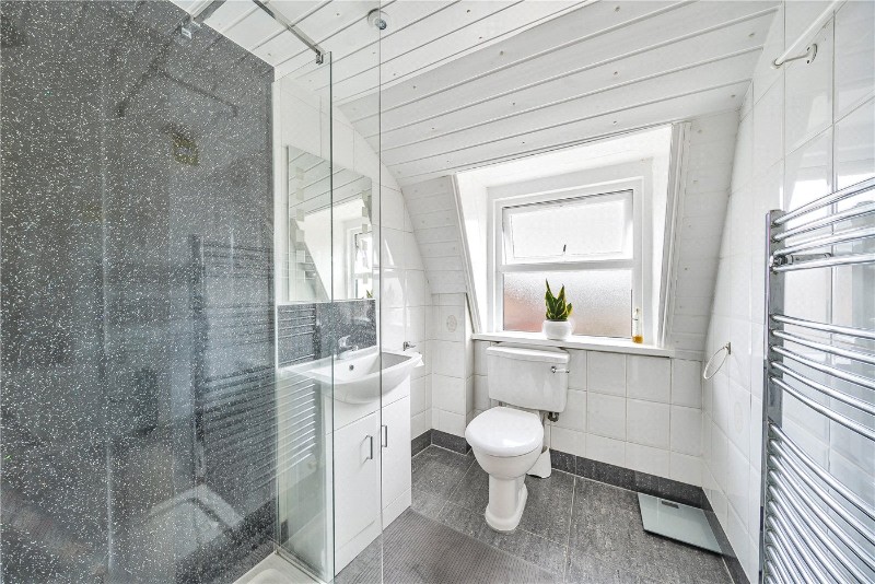 West Street, Farnham, Surrey, GU9