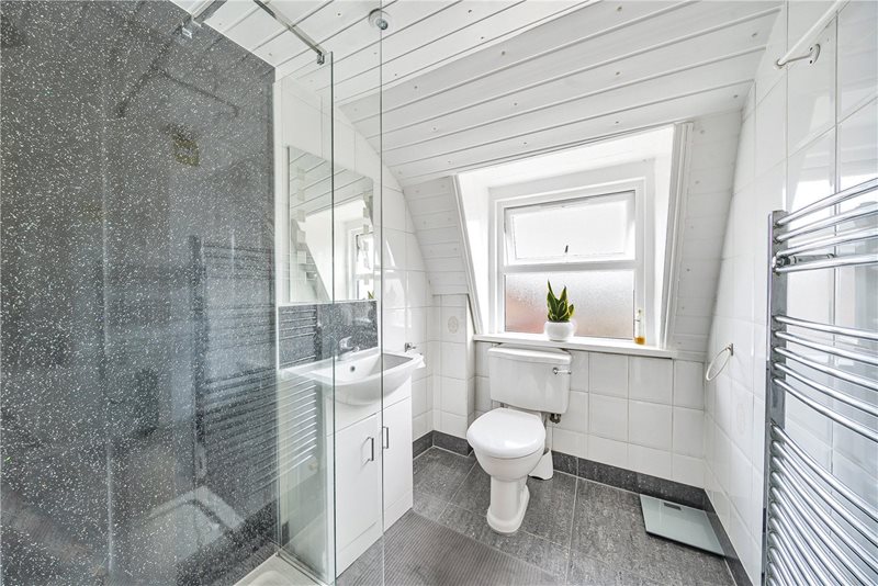 West Street, Farnham, Surrey, GU9