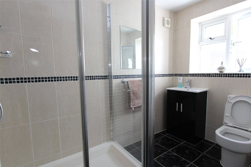 Cotswold Avenue, Rayleigh, Essex, SS6