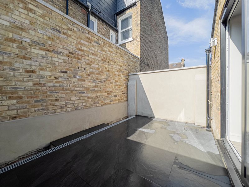 Purves Road, London, NW10