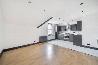 Rockmount Road, London, SE19