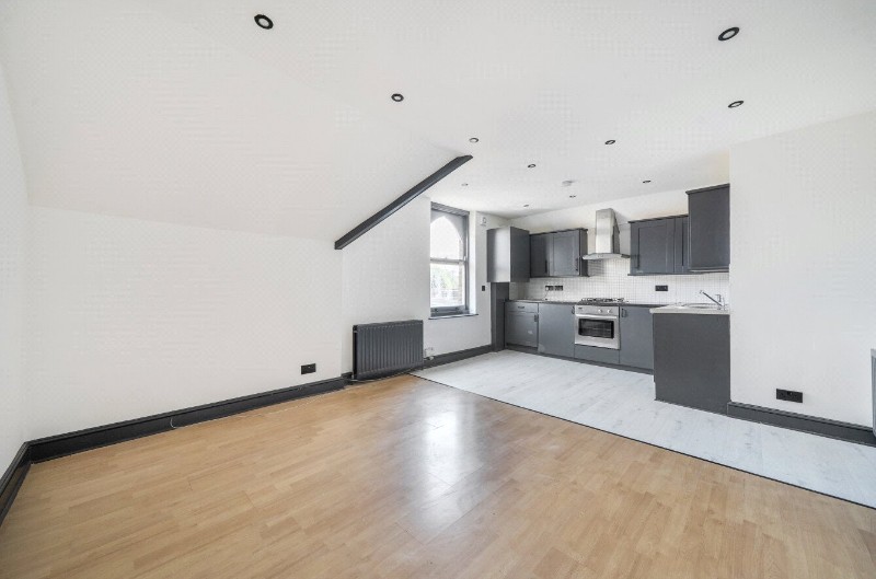 Rockmount Road, London, SE19