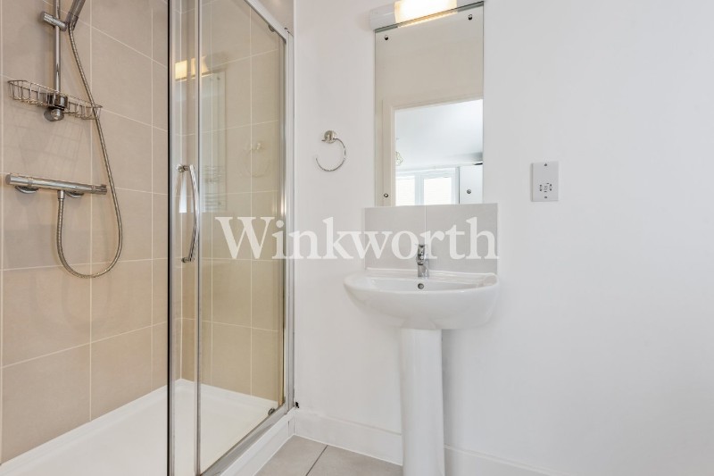 Wells Mews, London, N11