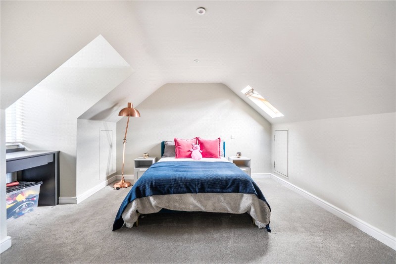 Shortfield Common Road, Frensham, Farnham, Surrey, GU10