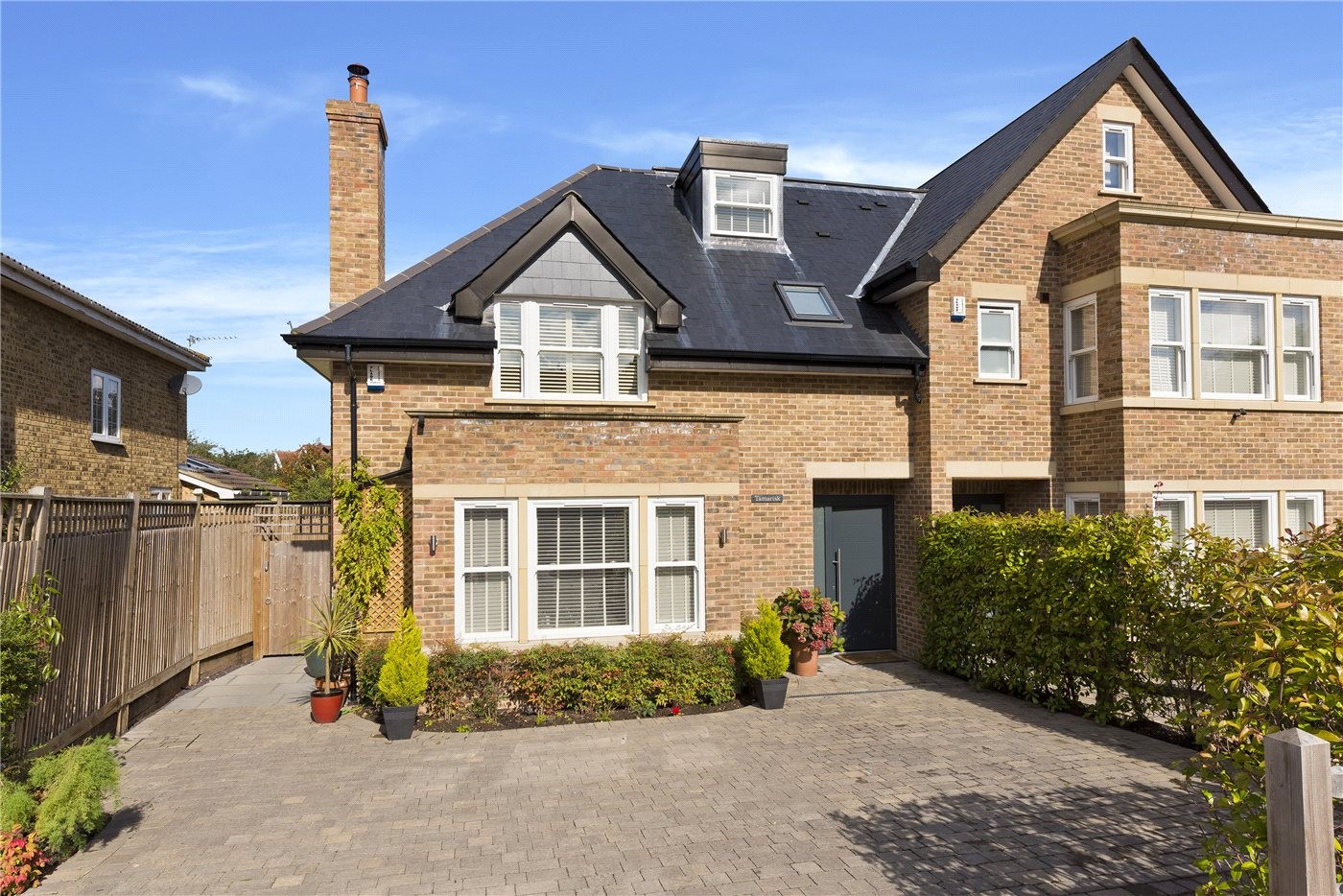 4 bedroom property for sale in Pine Grove, Weybridge, Surrey, KT13 £