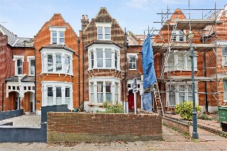 Raleigh Gardens, London, SW2