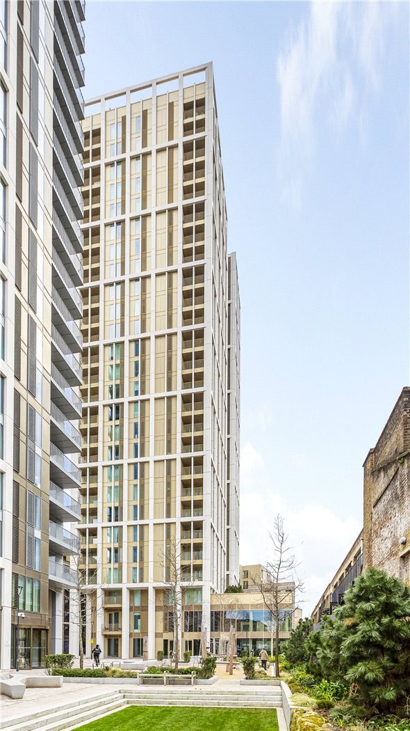 Cendal Crescent, London, E1