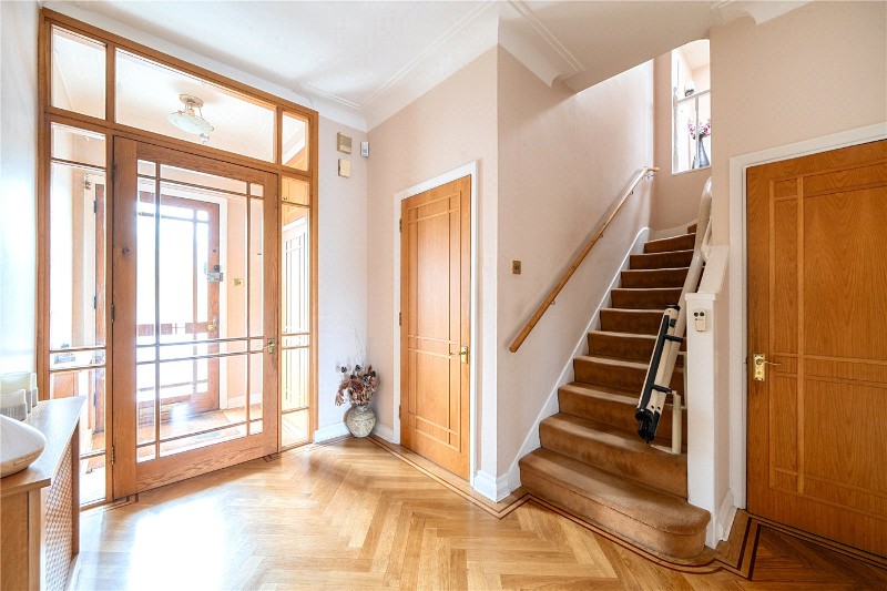 Haslemere Gardens, Finchley, London, N3