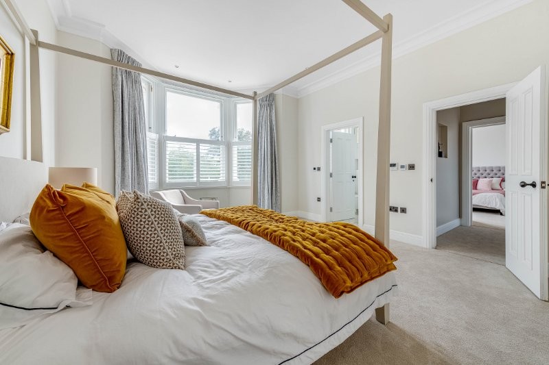 Castelnau, Barnes, London, SW13