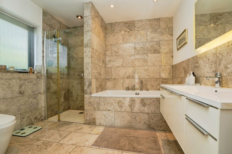 Silverthorn Close, Cheltenham, Gloucestershire, GL53
