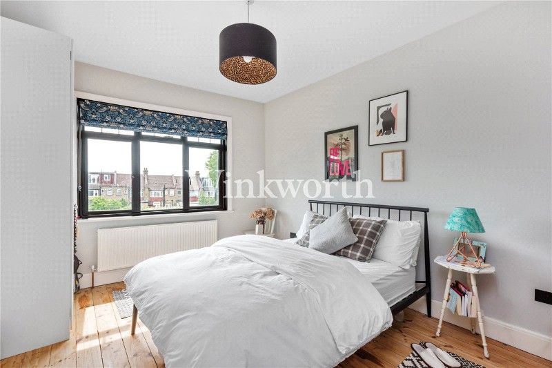 Hamilton Crescent, London, N13