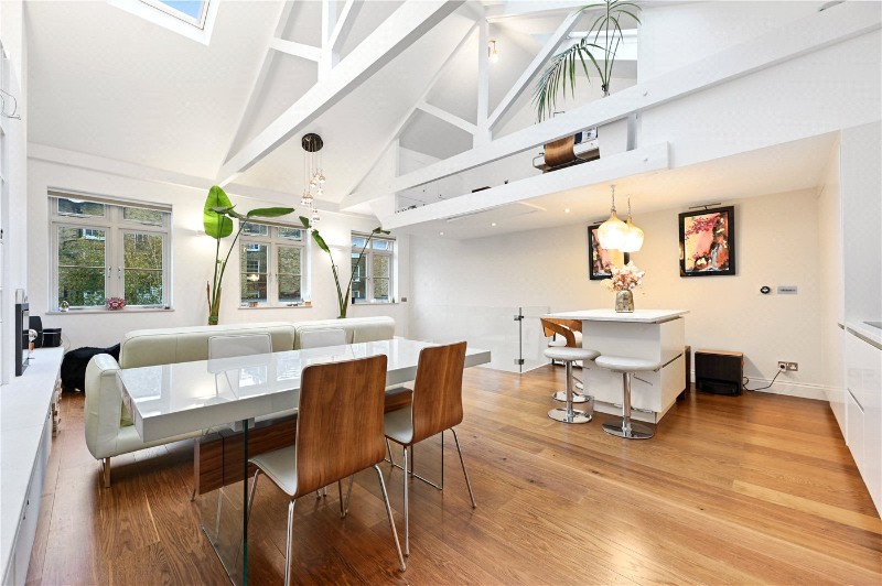 Colville Mews, London, W11