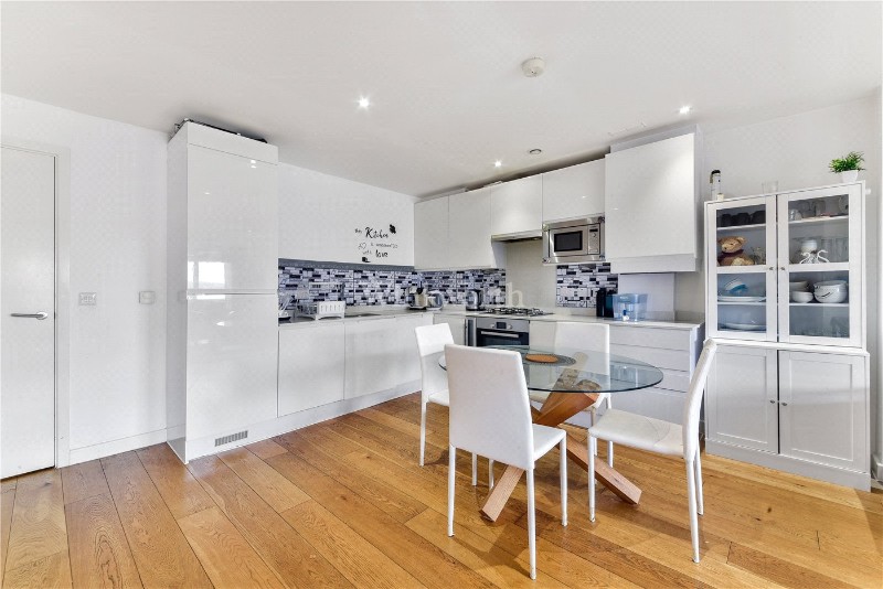 Bromley Road, London, SE6