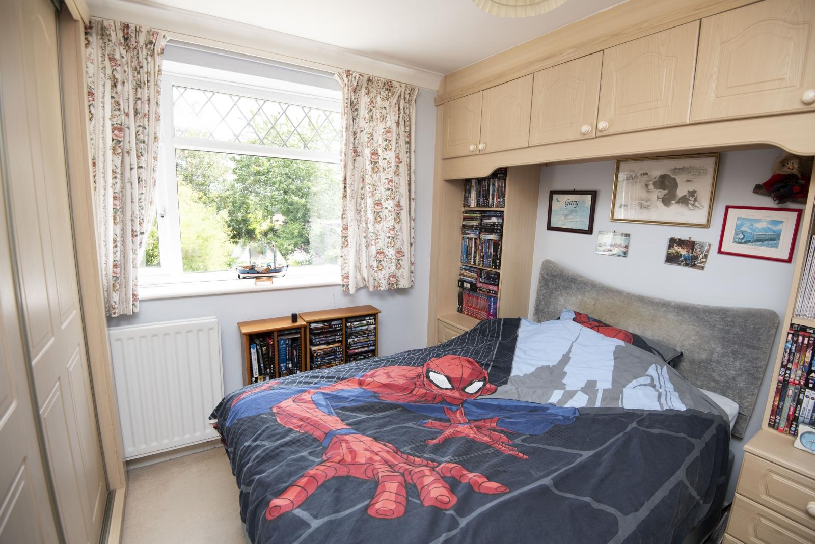 A BEDROOM 2 DSC_0754