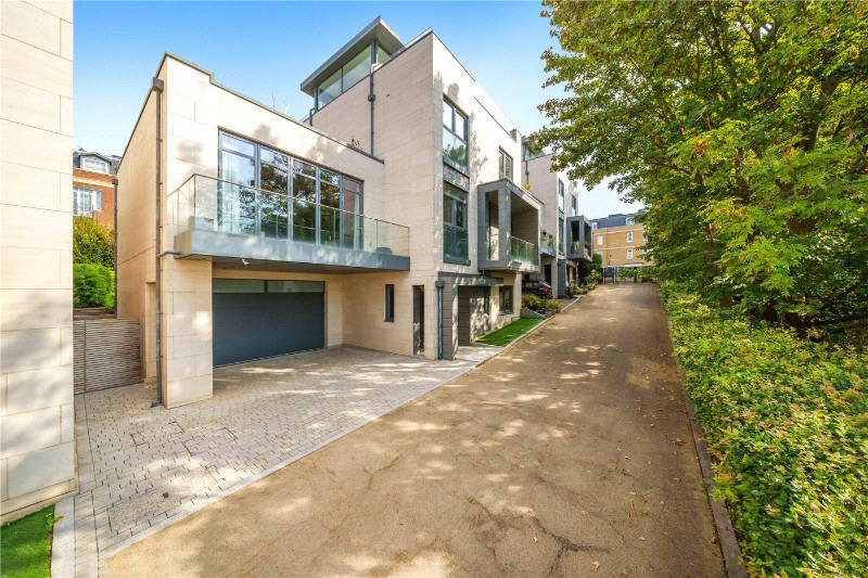Atkinson Close, London, SW20
