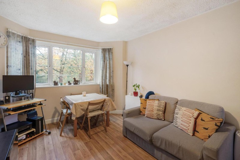 Victoria Crescent, London, SE19