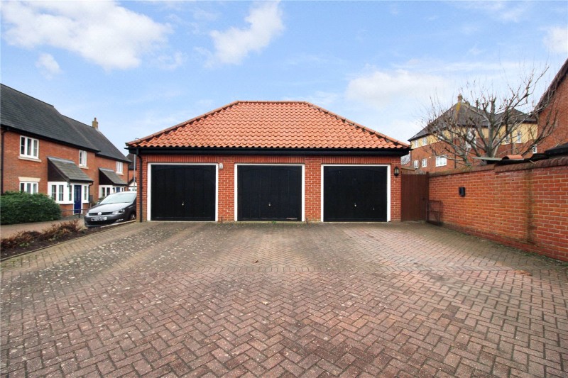 Devlin Drive, Poringland, Norwich, Norfolk, NR14