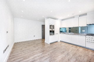 Kew Bridge Road, Brentford, TW8