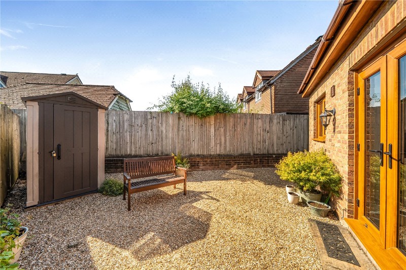 Low Lane, Badshot Lea, Farnham, GU9