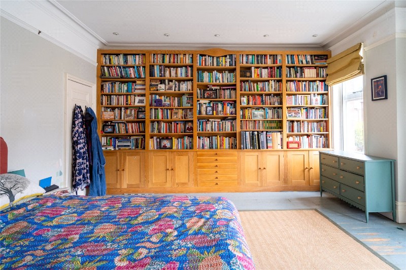 Kingsmead Road, London, SW2