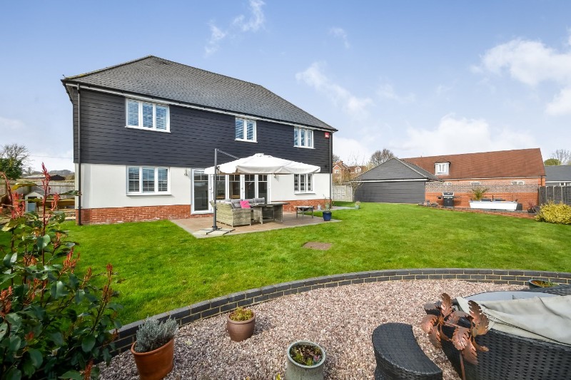 Downs Close, Broughton, Stockbridge, Hampshire, SO20