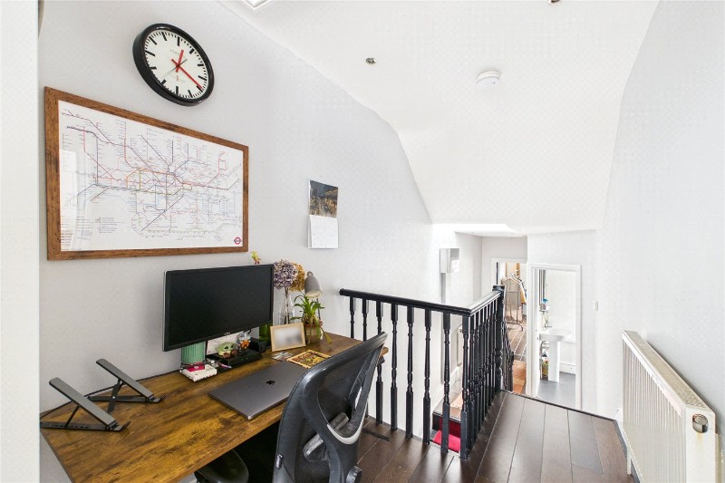 Babington Road, London, SW16