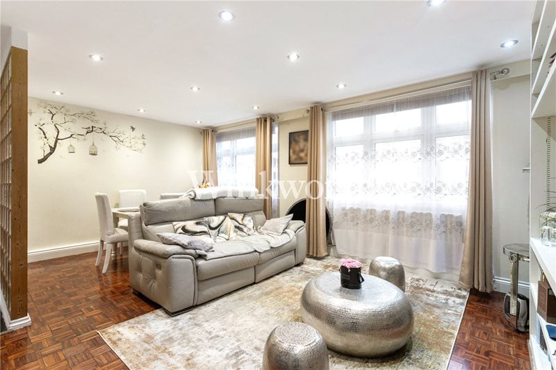 Beale Close, London, N13