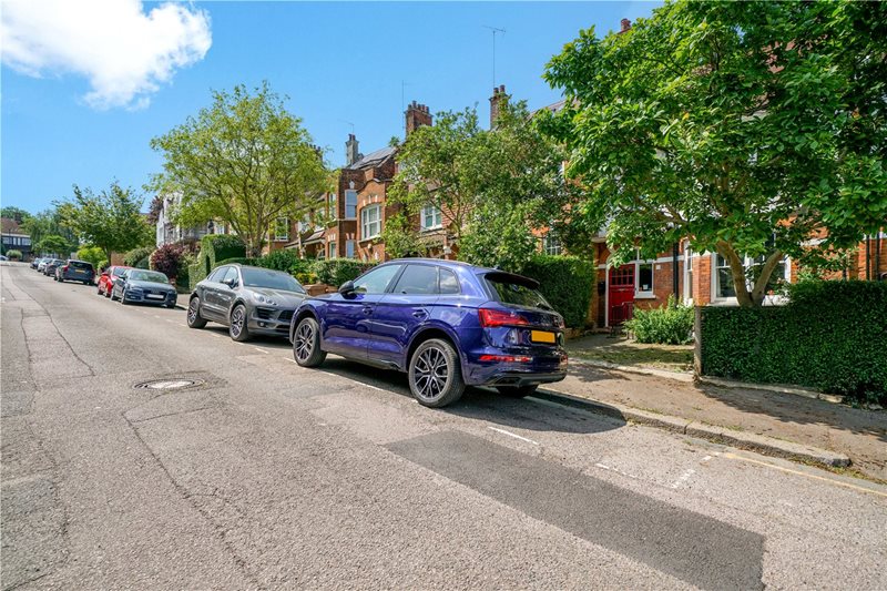 Glasslyn Road, London, N8