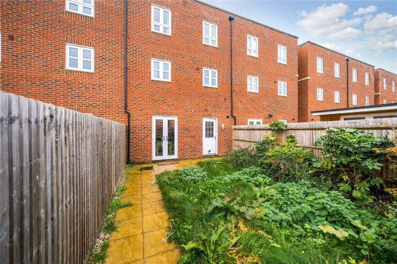 Primus End, Newbury, Berkshire, RG14