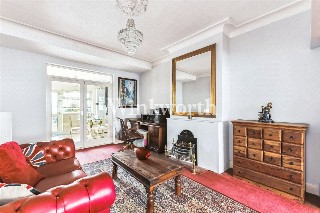 Dorchester Avenue, London, N13