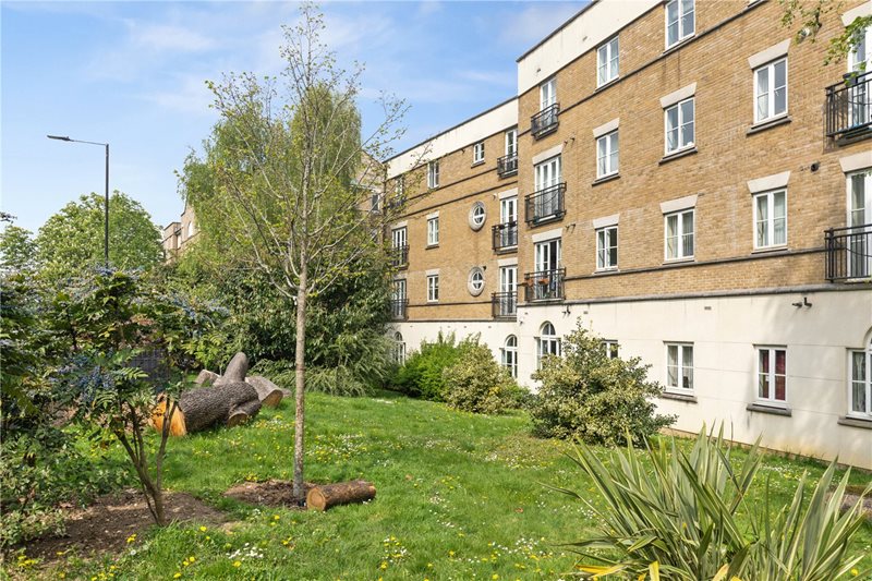 Dudley Mews, London, SW2