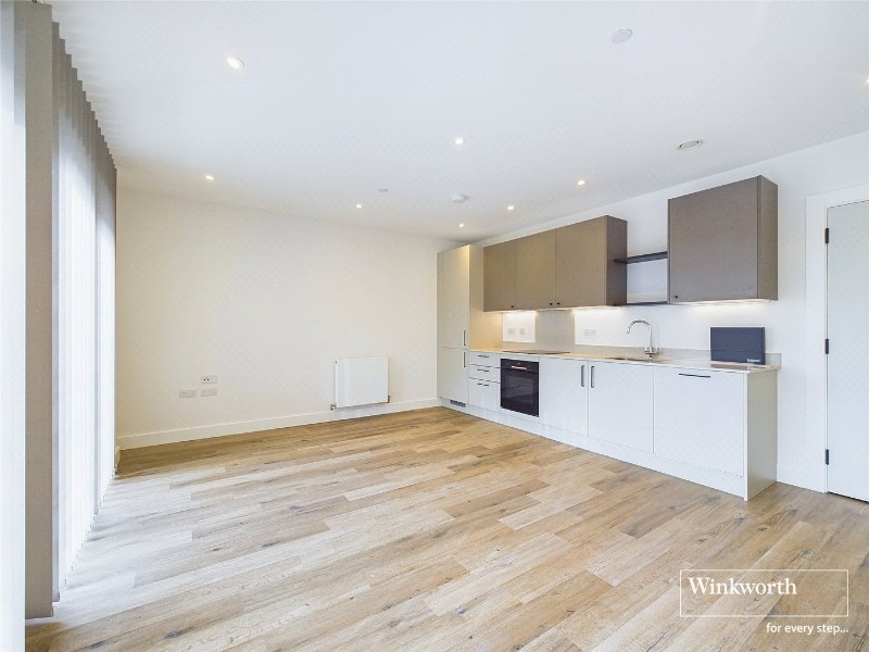 Flagstaff Road, Bankside Gardens, Reading, Berkshire, RG2
