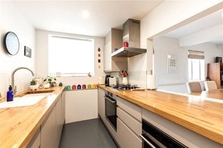 North House, Manor Fields, London, SW15