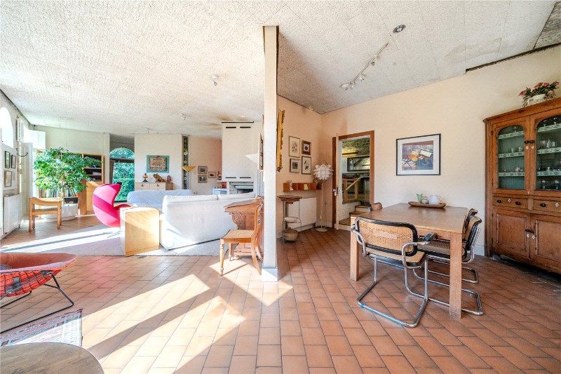Chamber Lane, Farnham, Surrey, GU10