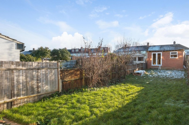 Aviemore Way, Beckenham, BR3