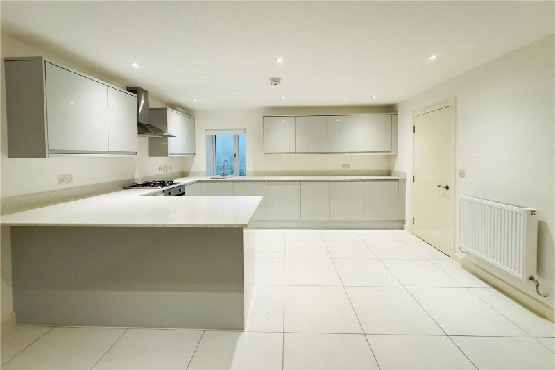 Oak End Way, Gerrards Cross, SL9