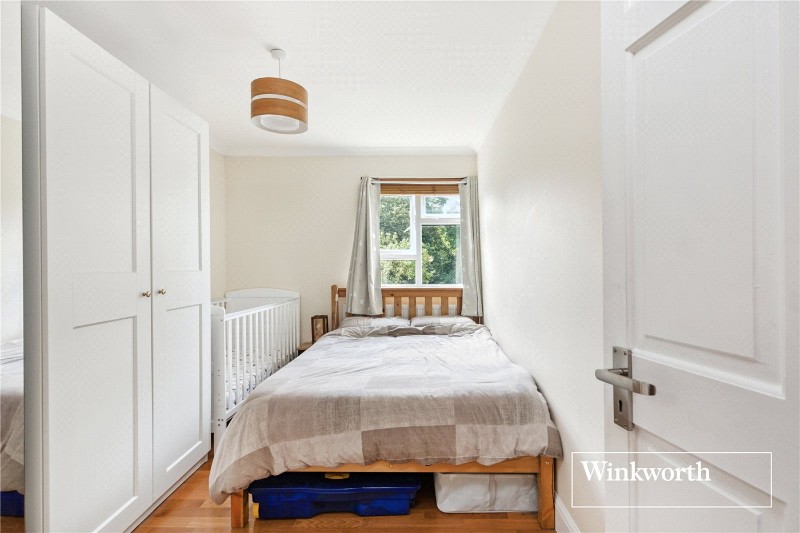 Nether Street, Finchley, London, N3