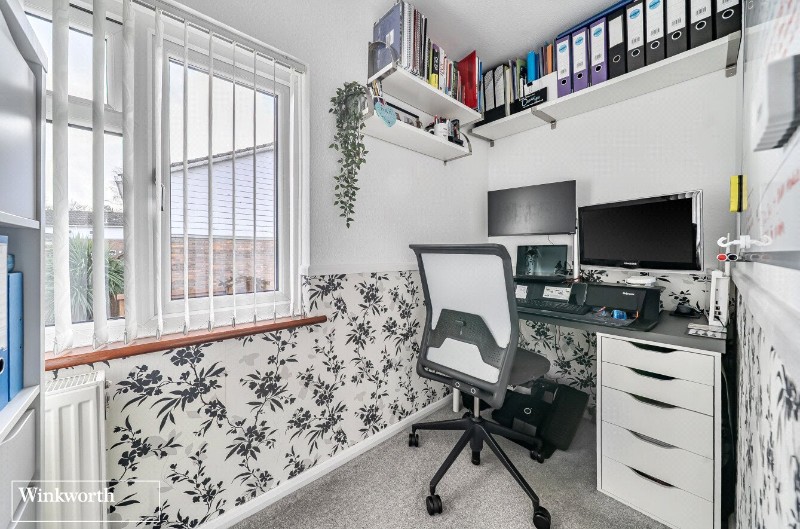 Novello Close, Basingstoke, Hampshire, RG22