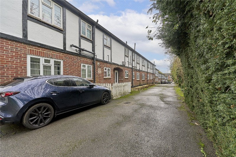 Arlington Lodge, Monument Hill, Weybridge, Surrey, KT13