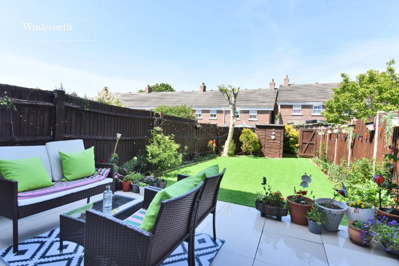 Lewiston Close, Worcester Park, KT4