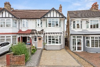 Hamilton Crescent, London, N13
