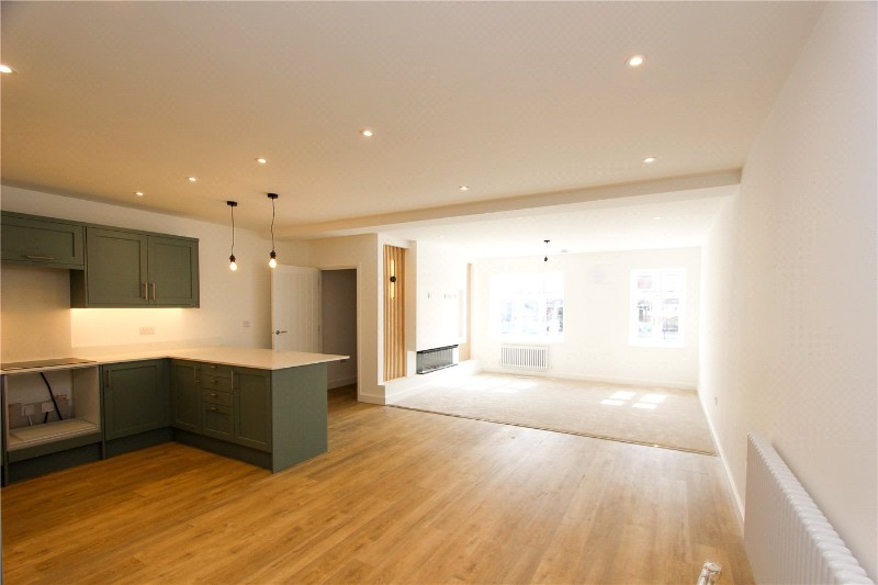 River Court, London Road, SS9