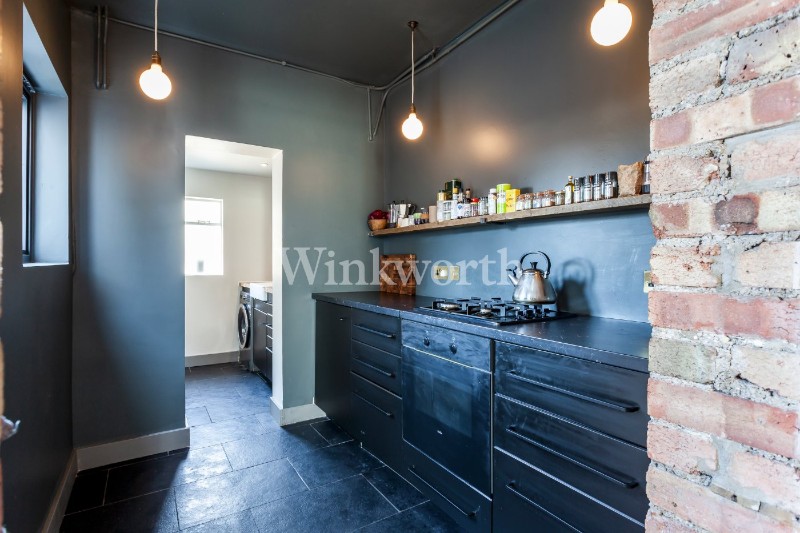Rosebery Avenue, London, N17
