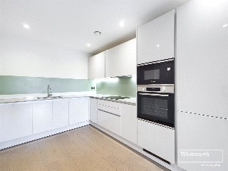 Champlain Street, Reading, Berkshire, RG2