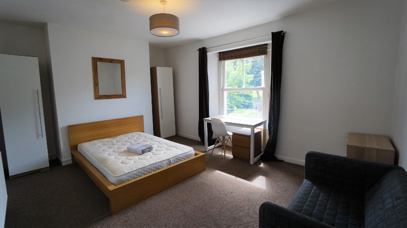 Cheltenham Road, Bristol, BS6