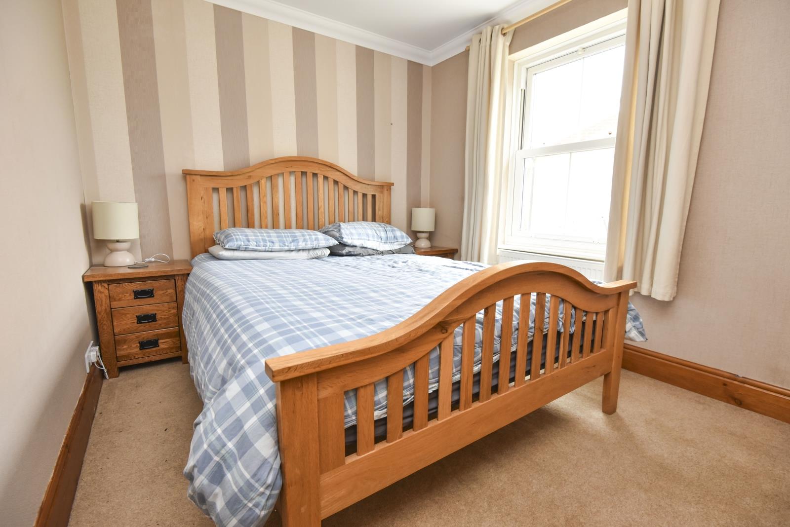 A BEDROOM 1 DSC_7439