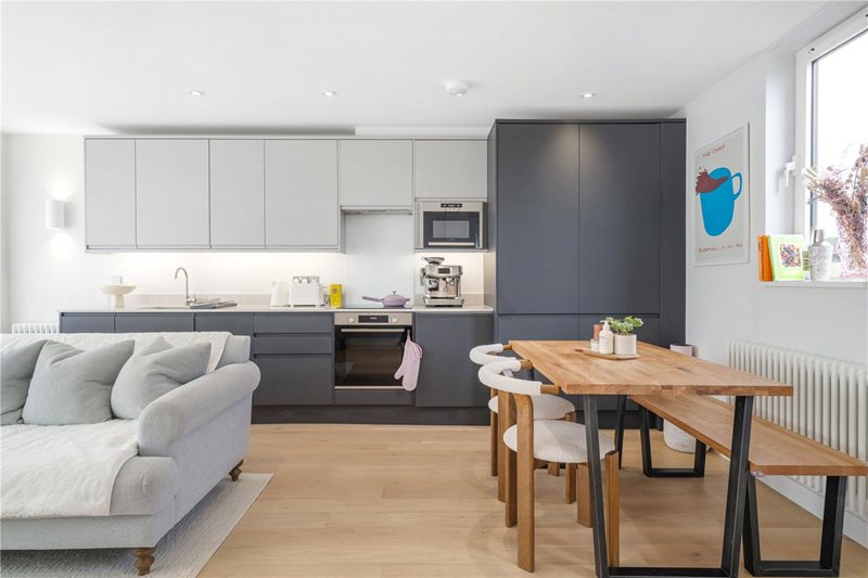 Silvester Road, East Dulwich, London, SE22