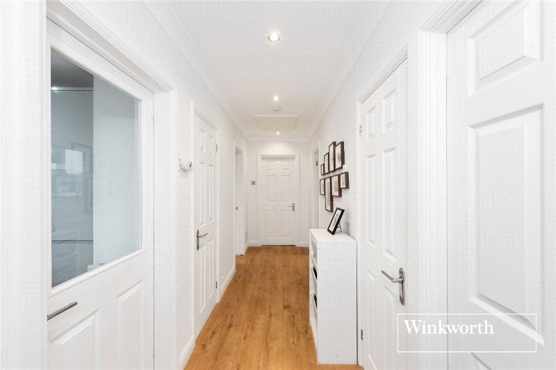 Warwick Road, New Barnet, EN5