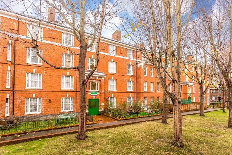 Peckett Square, Highbury Grange, N5