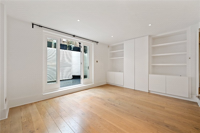 Portobello Road, London, W11